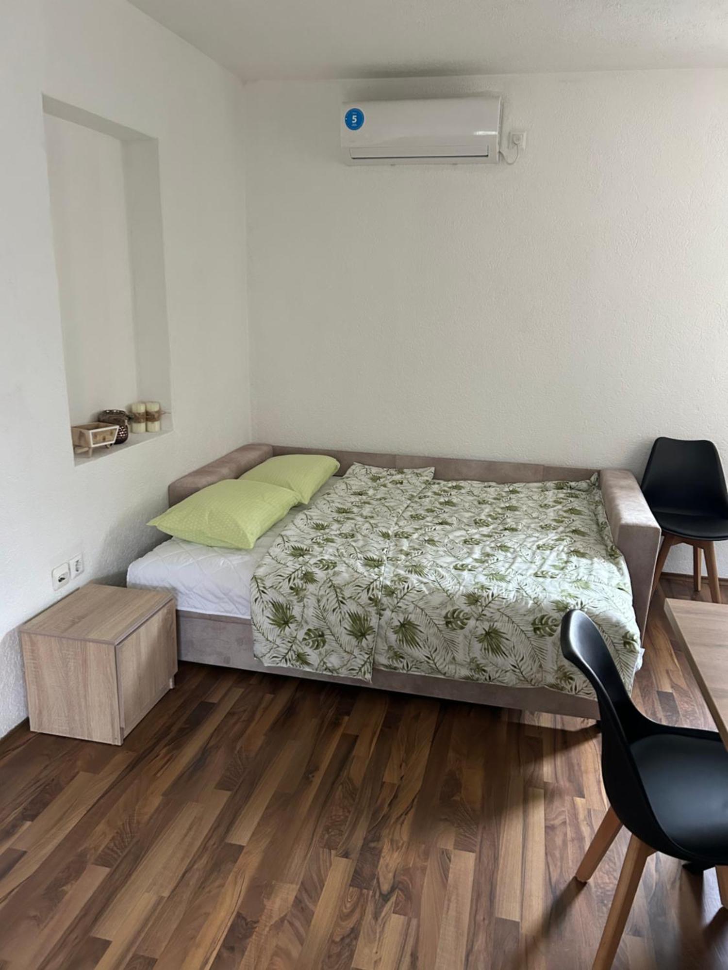K&M Apartment Ohrid Esterno foto